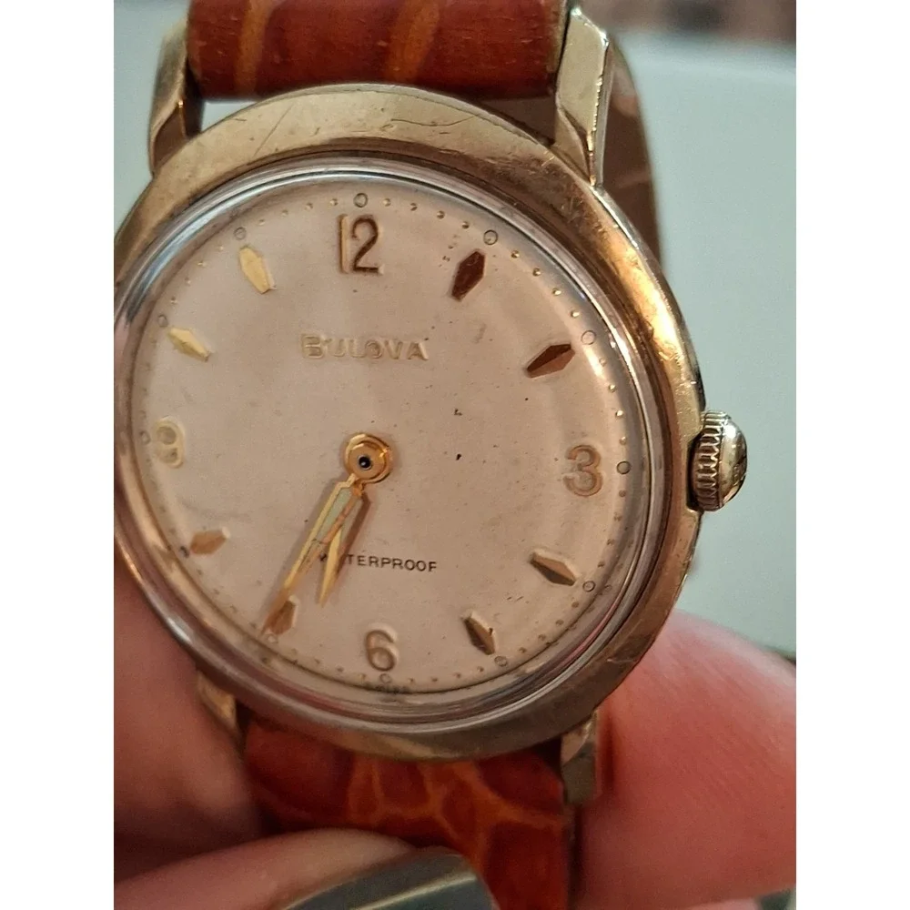 Bulova G875046 17 Jewel Manual Wind, 10KT RGB Mens Watch. Brown Leather Band.